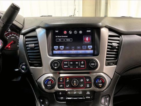 Used 2016 GMC Yukon XL SLT w/ Premium Edition AWD/4WD image 6