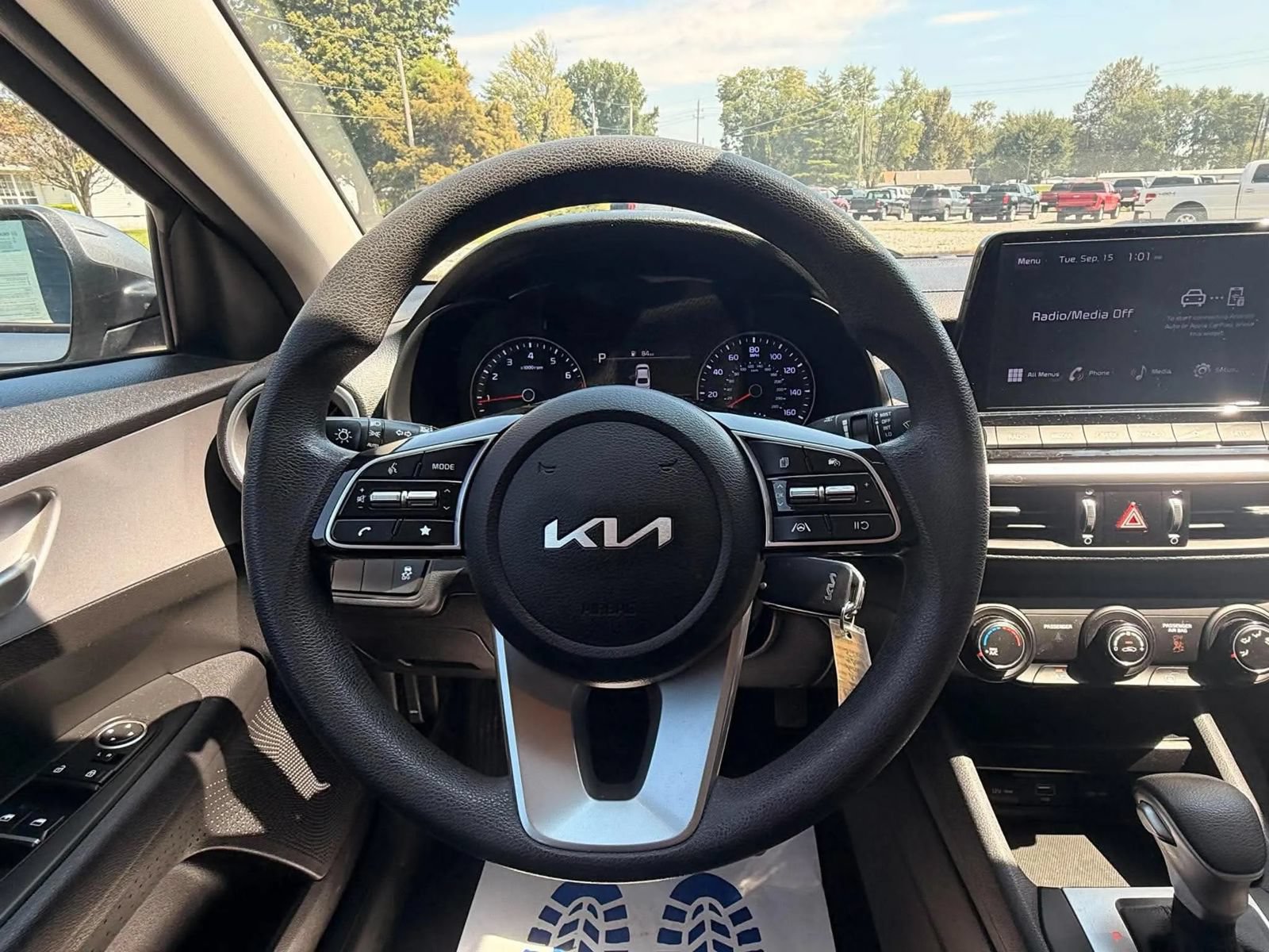 Used 2023 Kia Forte LXS FWD image 12