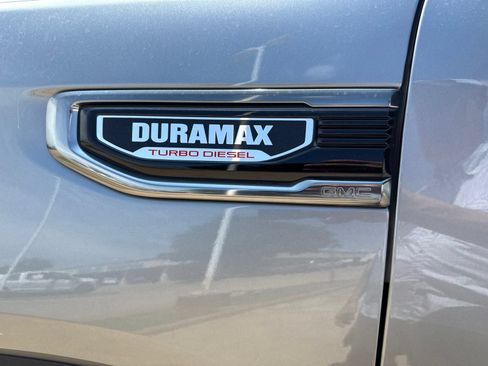 Used 2025 GMC Sierra 1500 AT4 w/ AT4 Premium Package AWD/4WD image 12