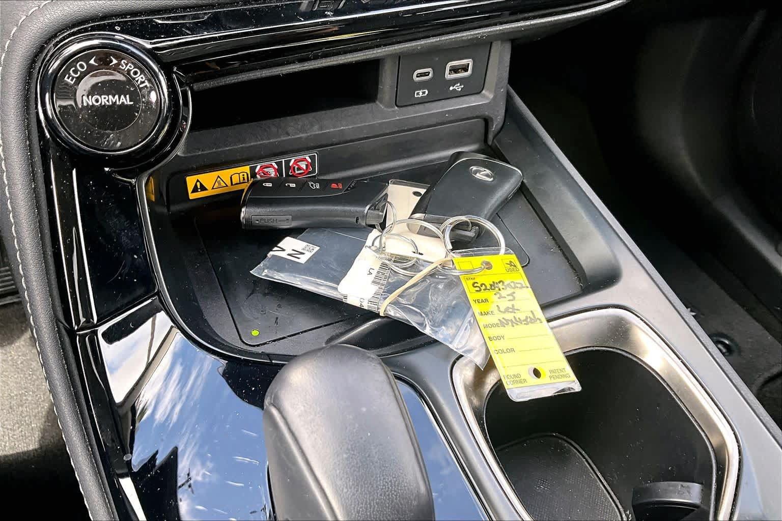 Used 2025 Lexus NX 450h+ AWD w/ Towing Package (2000 Lbs) image 15