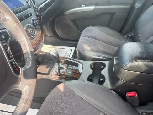 Used 2012 Hyundai Santa Fe SE AWD/4WD image 24