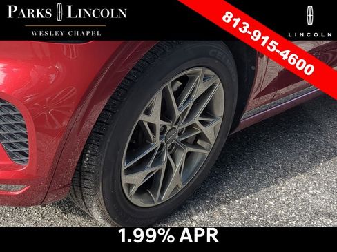 Used 2025 Genesis GV70 2.5T AWD/4WD image 12