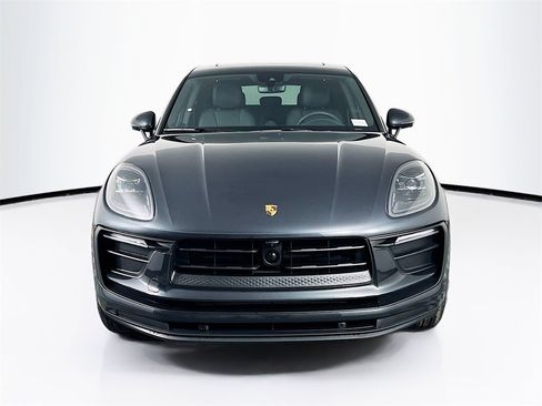 New 2026 Porsche Macan image 6