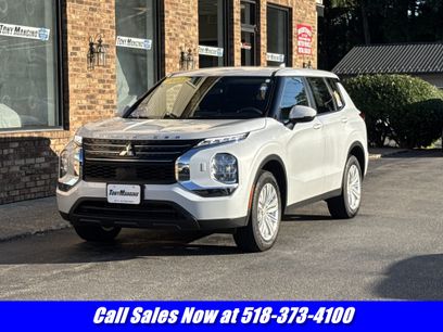 Used 2023 Mitsubishi Outlander ES