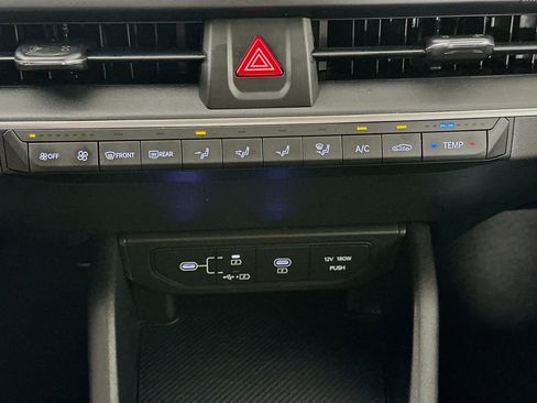 Used 2025 Kia K4 LXS image 23