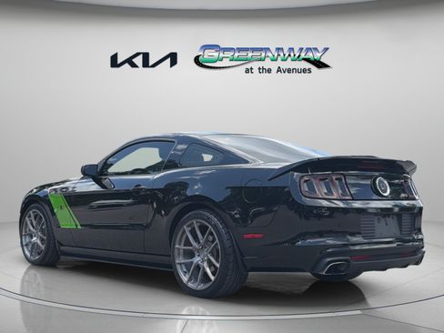Used 2013 Ford Mustang GT Premium w/ GT Track Pkg RWD image 4