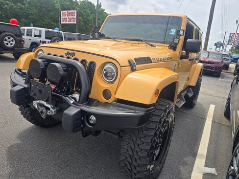 Used 2014 Jeep Wrangler Unlimited Rubicon w/ Dual Top Group AWD/4WD image 4