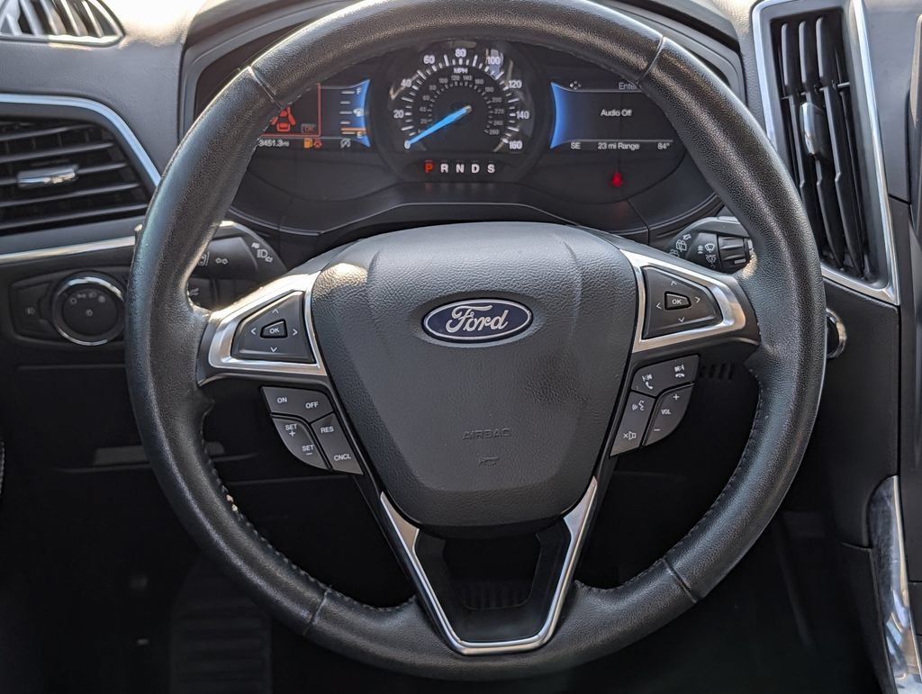 Used 2022 Ford Edge Titanium AWD/4WD image 13