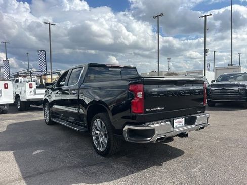 Used 2023 Chevrolet Silverado 1500 LTZ w/ LTZ Premium Package image 5
