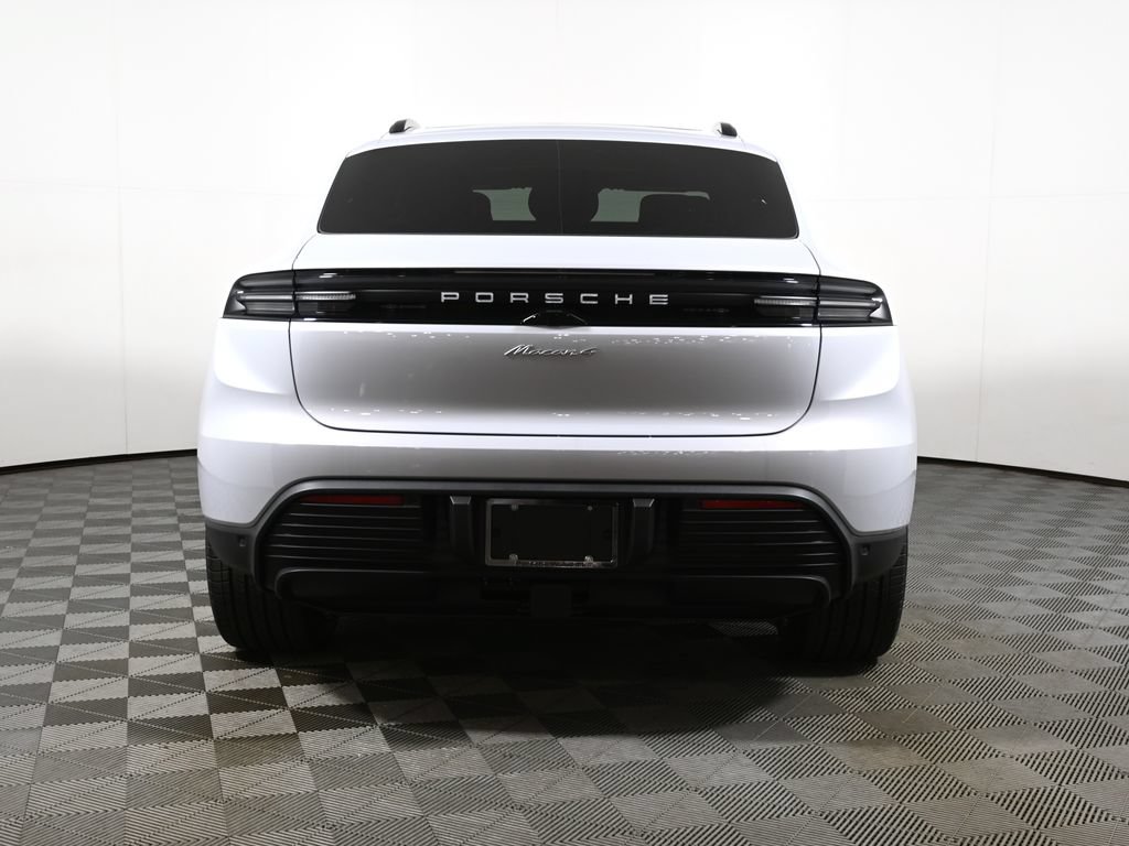 Used 2026 Porsche Macan 4 Electric AWD/4WD image 6