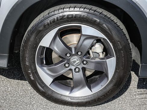 Used 2018 Honda HR-V EX image 12