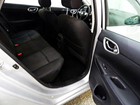 Used 2019 Nissan Sentra S FWD image 11
