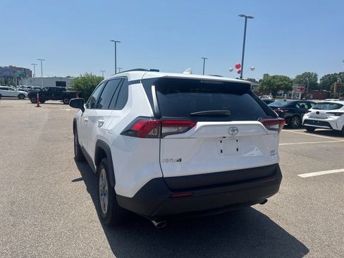 Used 2025 Toyota RAV4 XLE AWD/4WD image 5