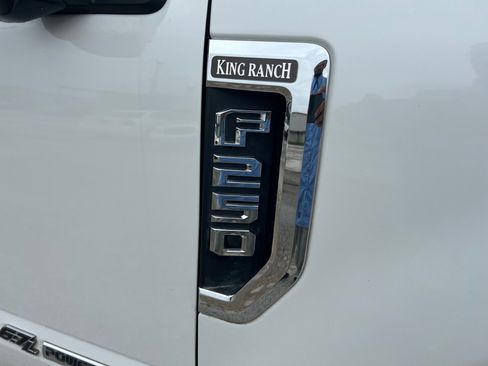 Used 2022 Ford F250 King Ranch w/ King Ranch Ultimate Package AWD/4WD image 12