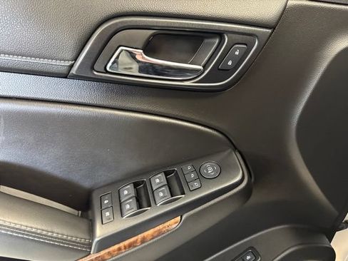 Used 2017 Chevrolet Suburban Premier AWD/4WD image 53