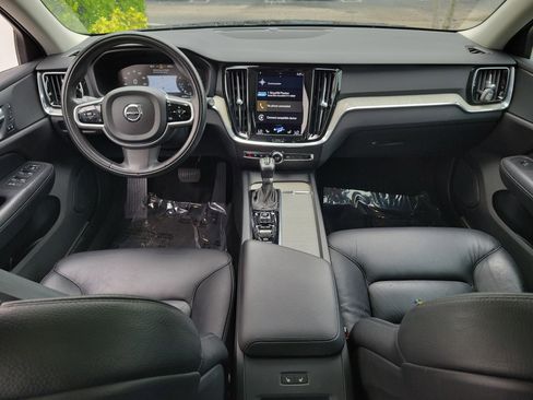 Used 2021 Volvo V60 T5 Cross Country w/ Climate Package AWD/4WD image 16