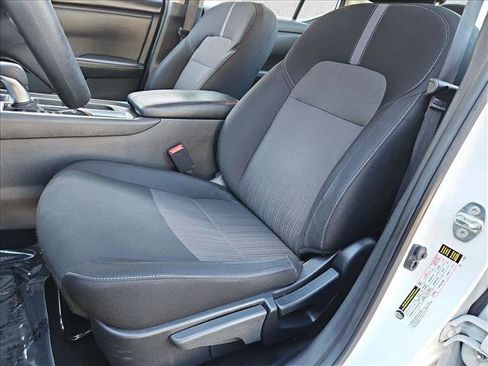 Used 2025 Nissan Sentra SV FWD image 15