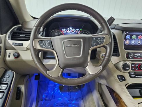 Used 2015 GMC Yukon XL Denali w/ Touring Package RWD image 14