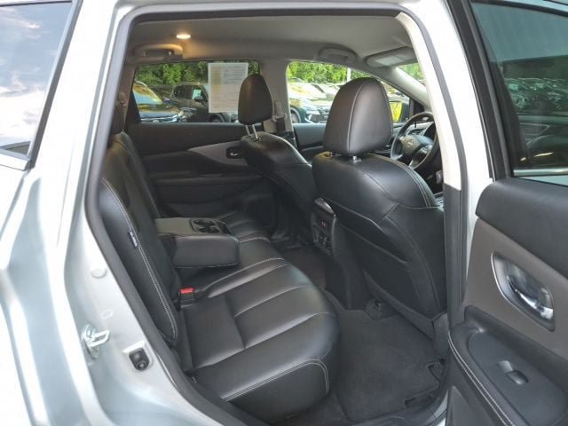 Used 2024 Nissan Murano SV AWD/4WD image 12