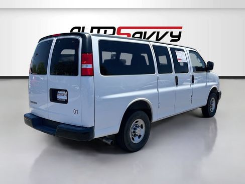Used 2022 Chevrolet Express 2500 LS w/ Driver Convenience Package RWD image 7