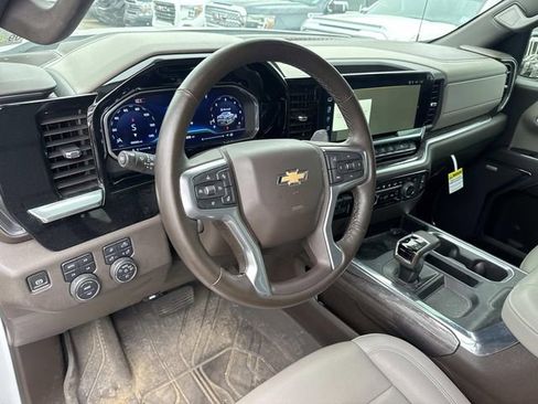 Used 2024 Chevrolet Silverado 1500 LTZ w/ LTZ Premium Package image 24