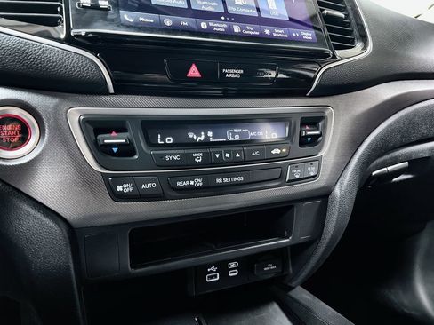 Used 2024 Honda Ridgeline Sport image 34