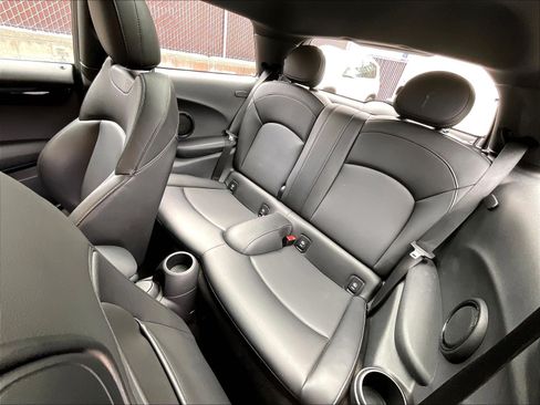 Used 2019 MINI Cooper S FWD image 23