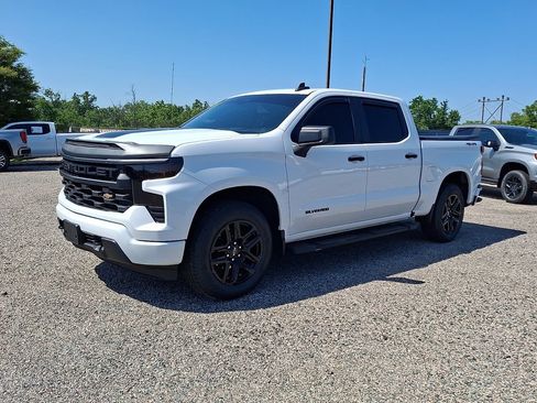 Used 2023 Chevrolet Silverado 1500 Custom AWD/4WD image 6