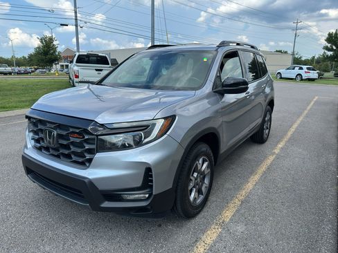 Used 2022 Honda Passport TrailSport image 8