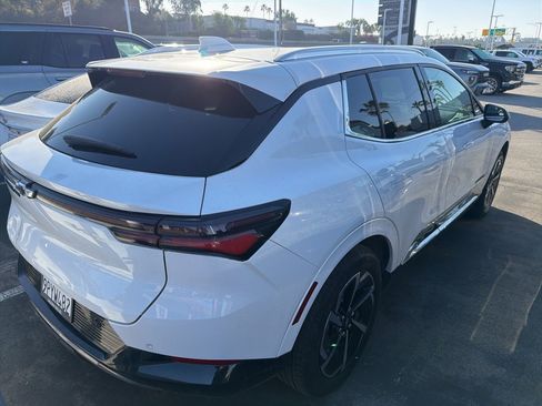 Used 2024 Chevrolet Equinox EV LT w/ LPO, Trailering Package image 5