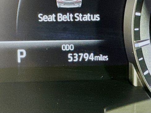 Used 2023 Toyota Highlander XLE image 19