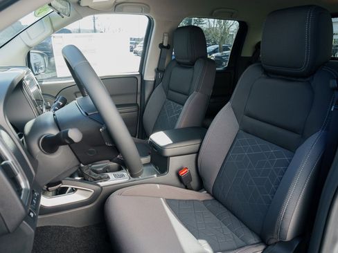 New 2026 Nissan Frontier SV image 19