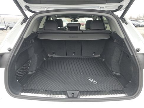 New 2025 Audi Q5 Premium image 16