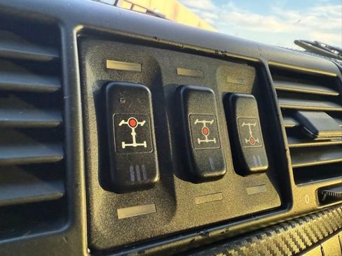 Used 2010 Mercedes-Benz G 55 AMG 4MATIC image 25