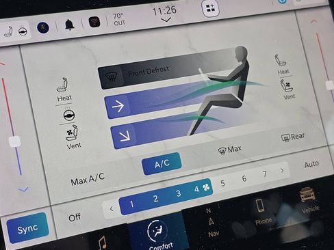 Certified 2023 Jeep Grand Cherokee Limited w/ Luxury Tech Group II image 17