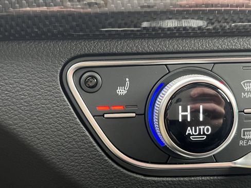 Used 2023 Audi SQ5 Premium Plus w/ Premium Plus Package image 10