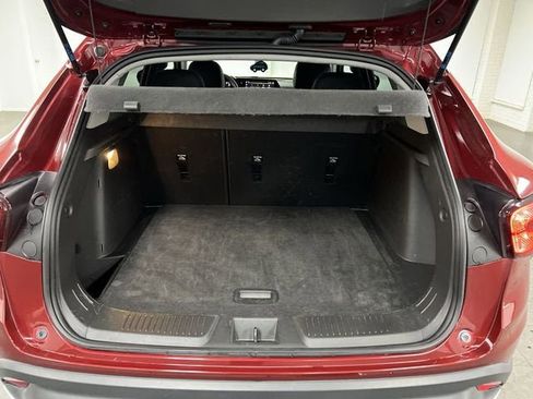 Certified 2025 Chevrolet Trax LT image 25