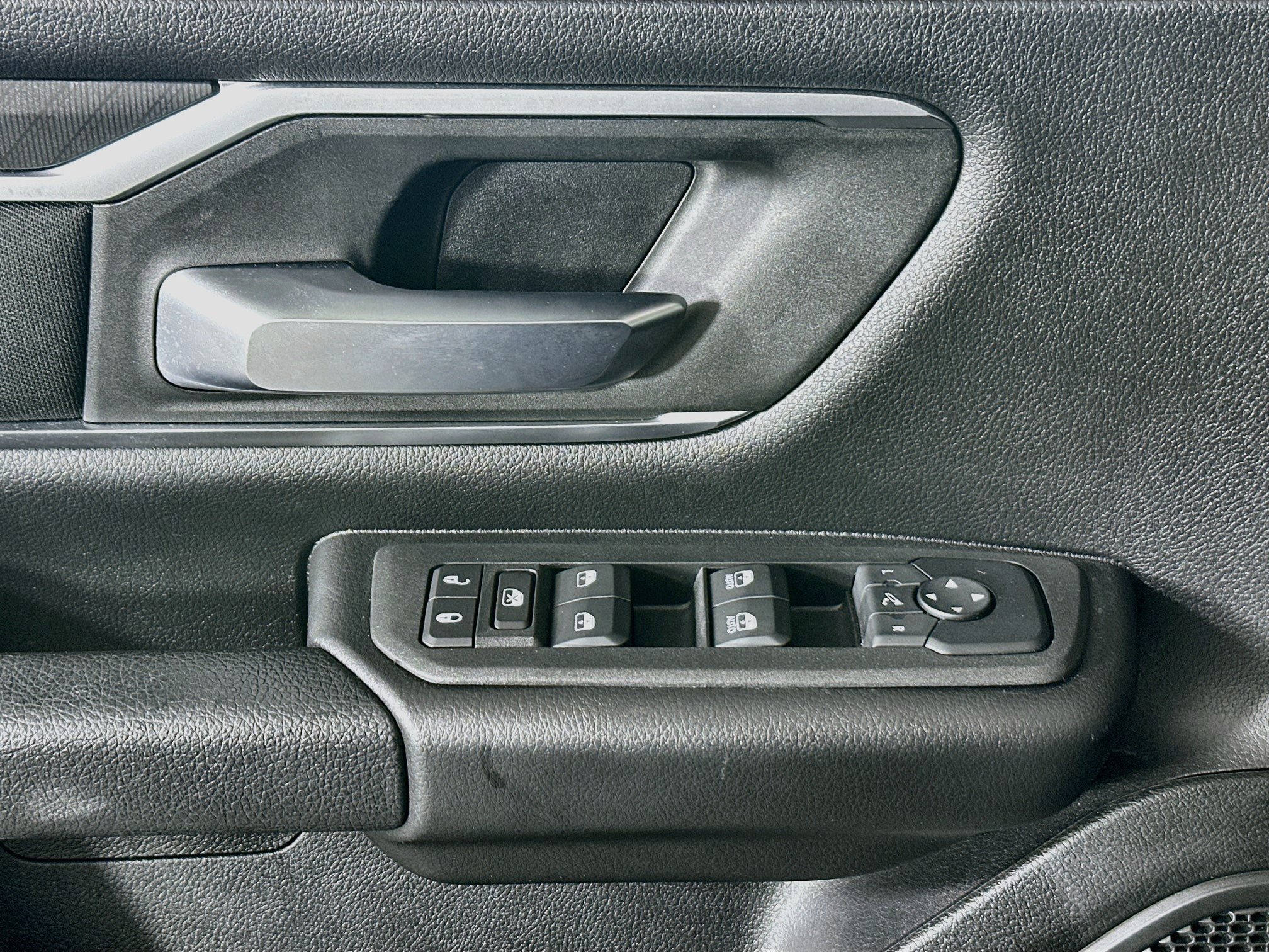 Used 2025 RAM 1500 Big Horn RWD image 14