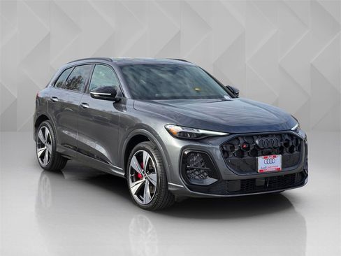 New 2025 Audi SQ5 Premium Plus image 8