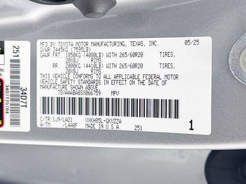 Used 2025 Toyota Sequoia Platinum w/ Tow Technology Package AWD/4WD image 38