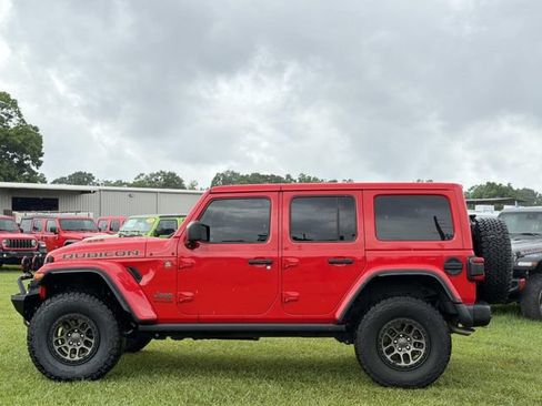 Used 2022 Jeep Wrangler Unlimited Rubicon w/ Xtreme Recon 35" Tire Package AWD/4WD image 11