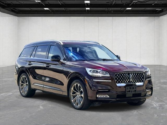 Used 2023 Lincoln Aviator Grand Touring w/ Equipment Group 301A AWD/4WD image 3
