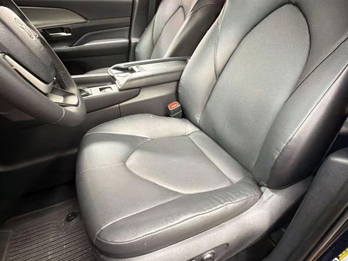 Used 2024 Toyota Grand Highlander Limited image 13