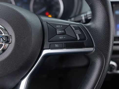 Used 2020 Nissan Kicks S FWD image 37