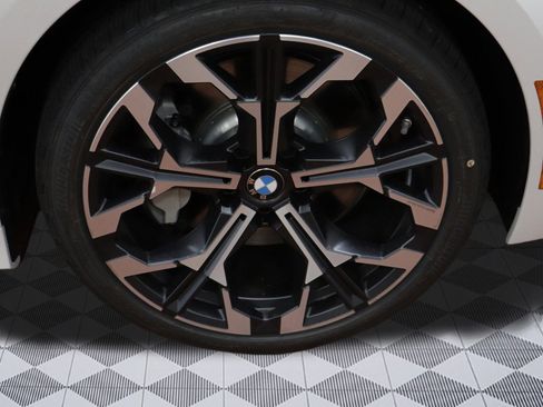 Used 2025 BMW 330i 330i w/ Premium Package image 6