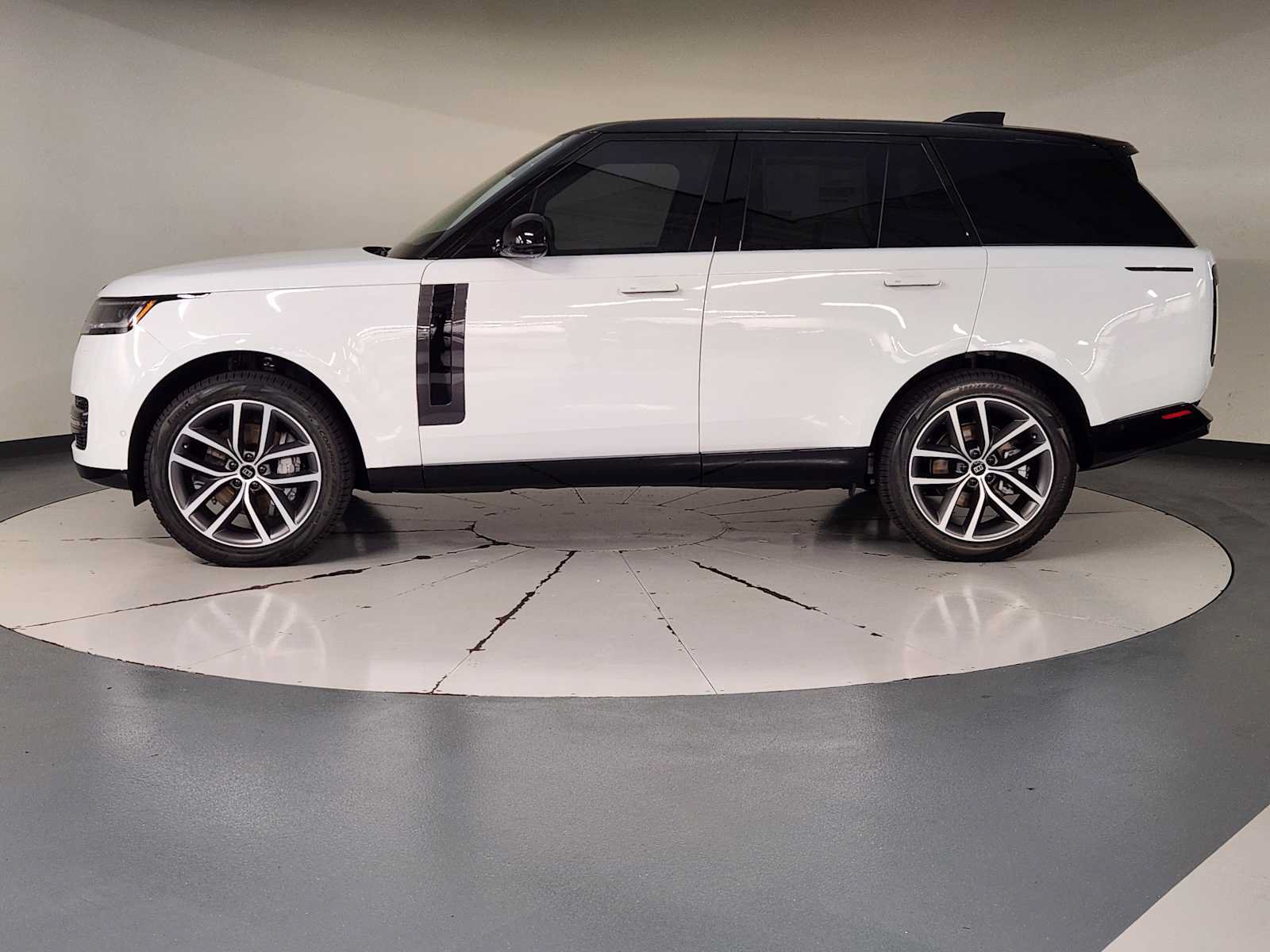New 2027 Land Rover Range Rover SE AWD/4WD image 5