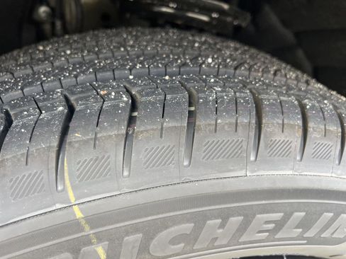 New 2026 Chevrolet Equinox EV LT image 28