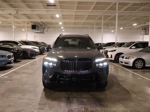 New 2027 BMW X7 xDrive40i w/ M Sport Package AWD/4WD image 5
