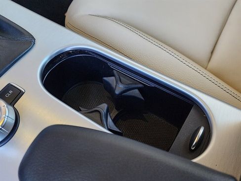 Used 2015 Mercedes-Benz SLK 250 w/ Premium Package image 60