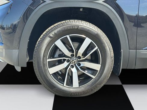 Used 2023 Volkswagen Atlas SE image 14